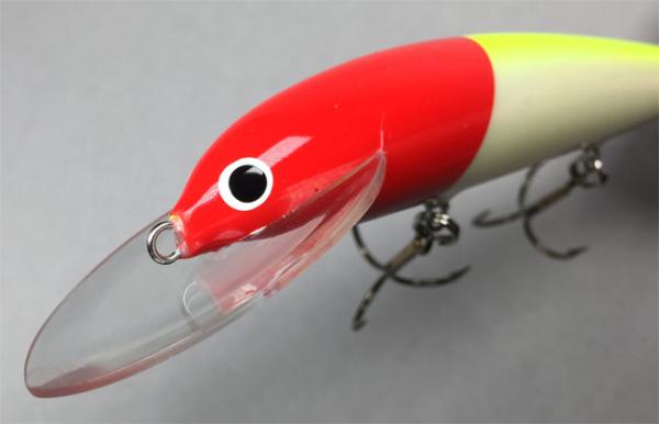 Karikko Wobbler, Länge: 15 cm, Farbe: Red Head 028, schwimmend, von Suomen Uistin The Finnish Lure Company (Jarmo Rapala)